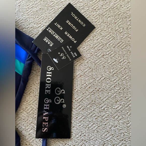 shore shapes one piece - Picture 4 of 11